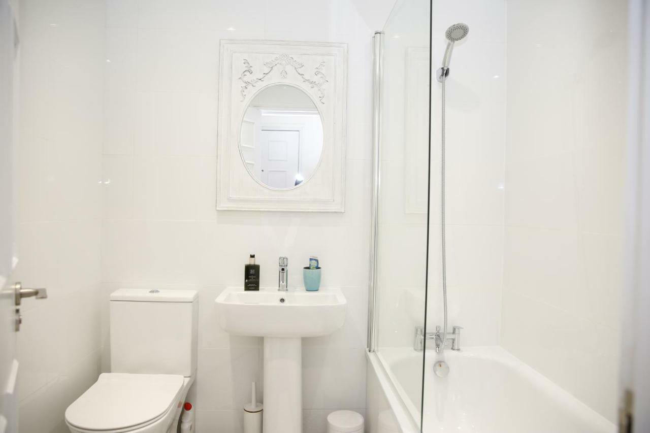 Beautiful One Bedroom Apartment Walking Distance To Paddington And Hyde Park ลอนดอน ภายนอก รูปภาพ